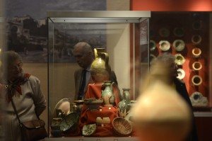 A Várkert Bazárban talált leletekbõl nyílt kiállítás